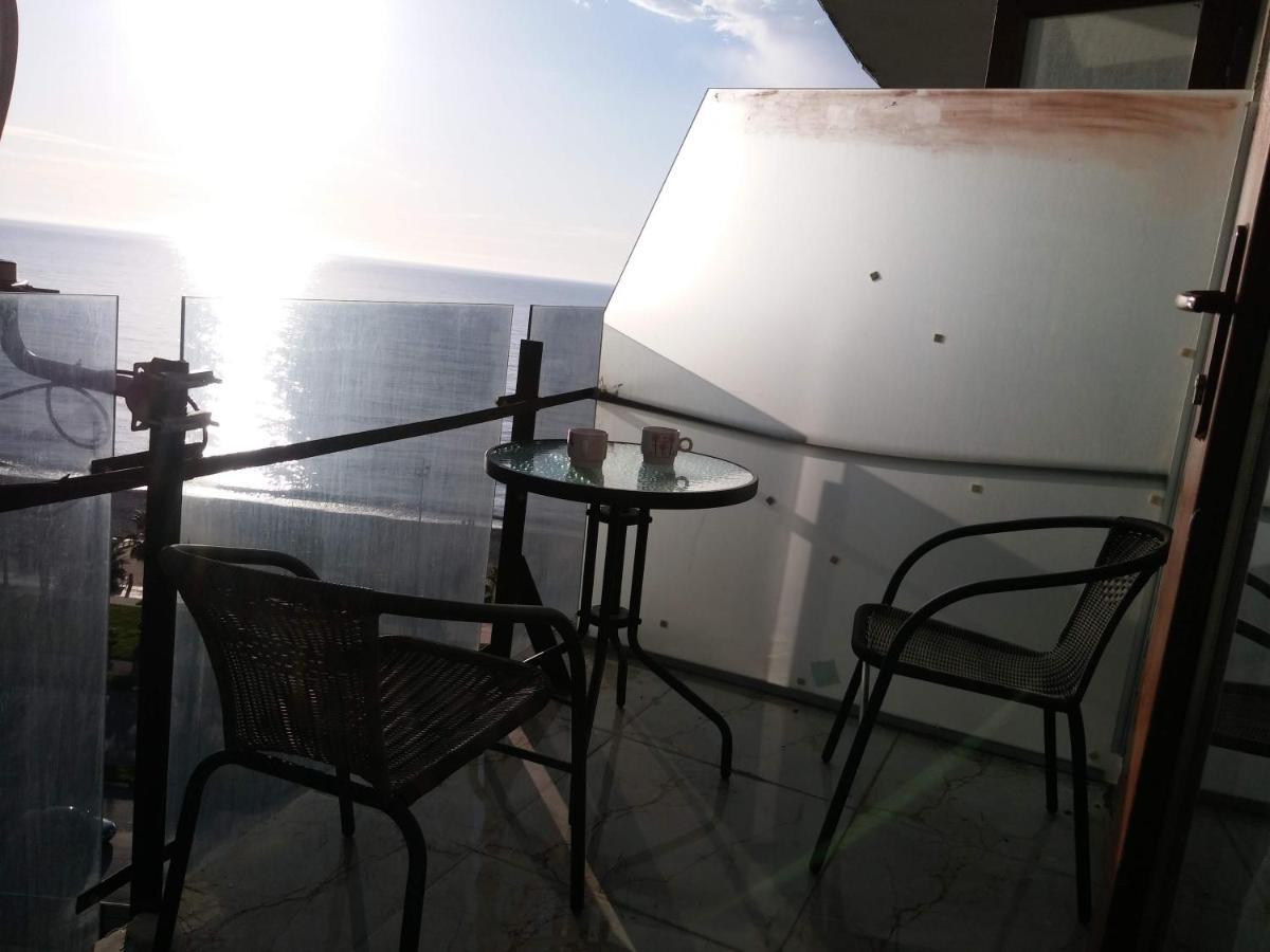 Apartment On The Back Sea 바투미 외부 사진